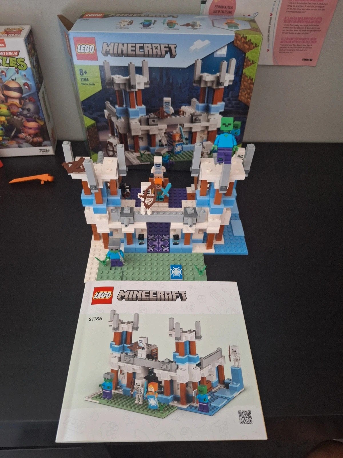 LEGO Minecraft 21186 Het IJskasteel - Complete set, Minecraft, Lego, Ophalen of Verzenden, Zo goed als nieuw