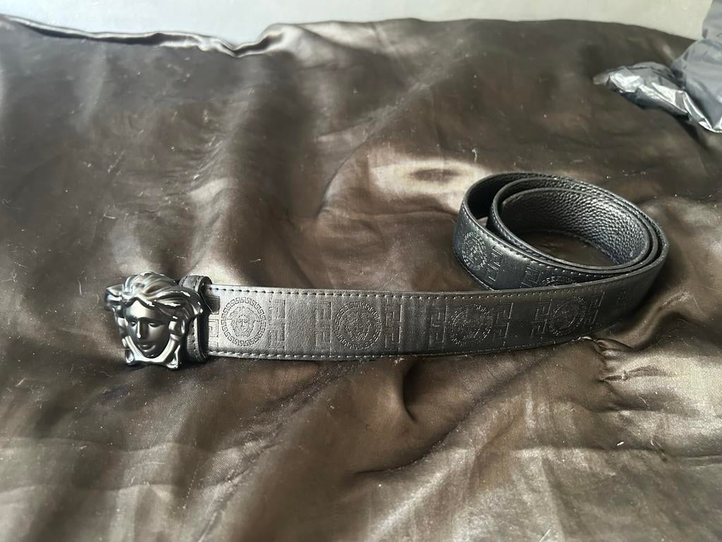 Versace Riem met Medusa Gesp, Kleding | Dames, Heupriem, Ophalen of Verzenden, Gedragen, 3 tot 5 cm