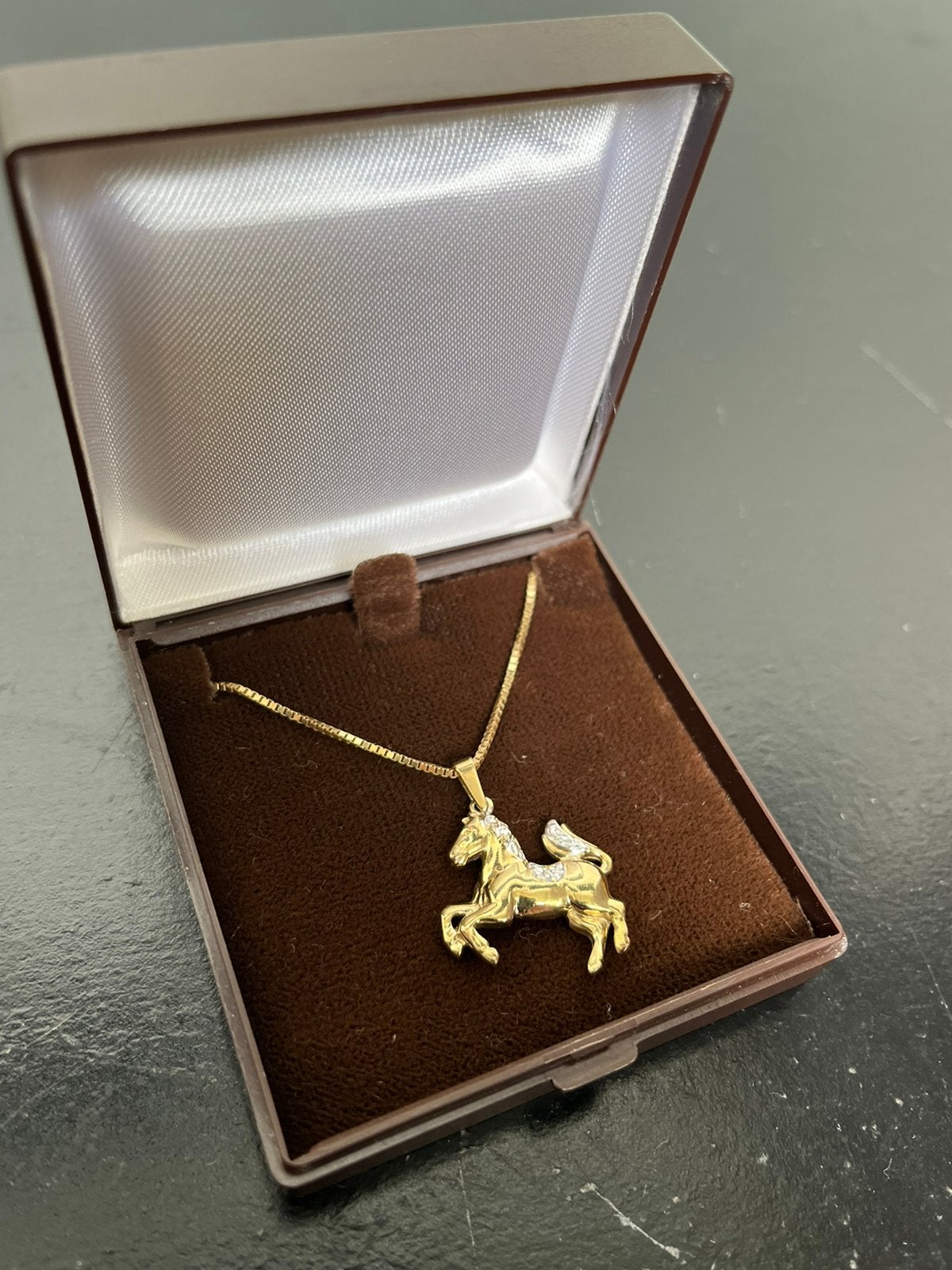 Gouden ketting inclusief paard hanger 8 karaat ✨️nieuwstaat✨, Met hanger, Verzenden, Zo goed als nieuw, Goud