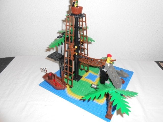 Legoland nr,6270 Pirates Eiland met schip en figuren., Kinderen en Baby's, Speelgoed | Duplo en Lego, Gebruikt, Lego, Overige typen