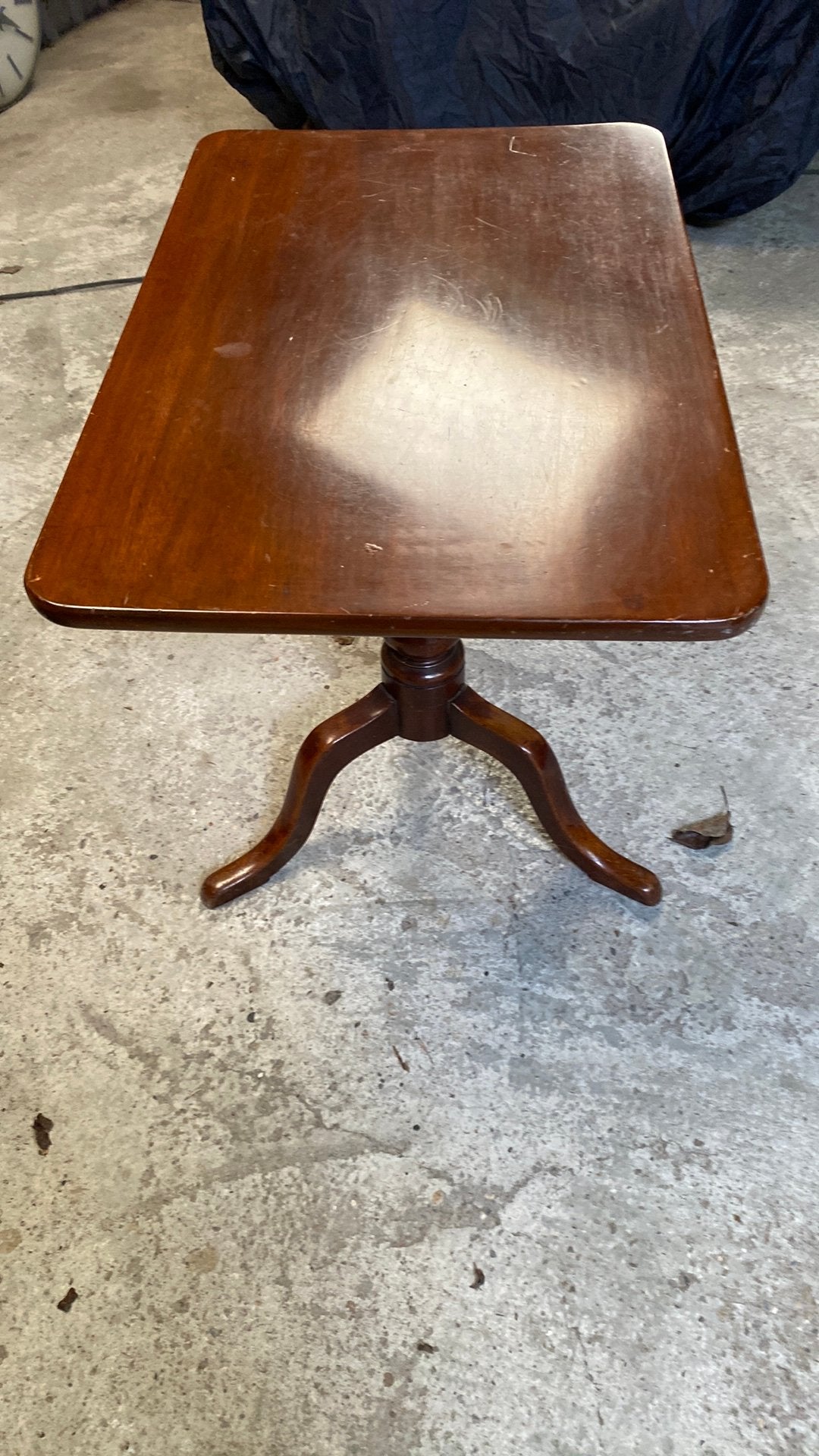 Antieke Engelse tiltoptafel, Ophalen of Verzenden