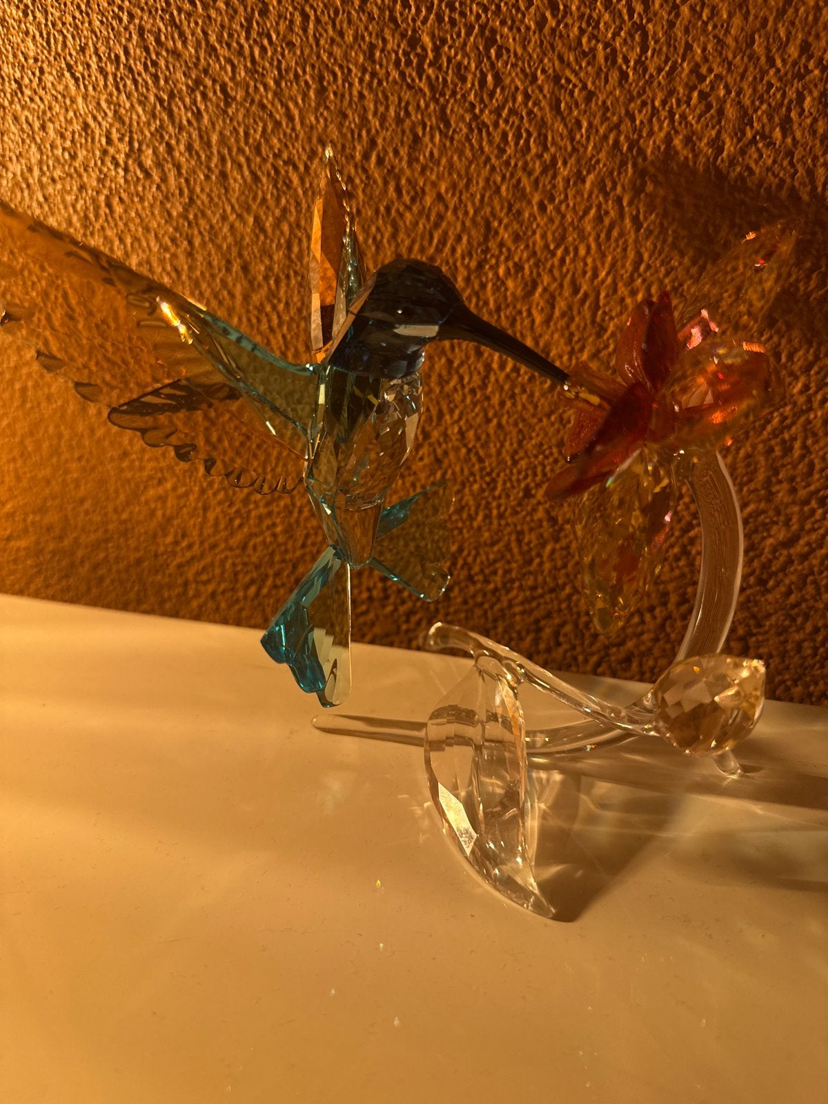 Swarovski Kolibrie met bloem - Kristallen beeldje, Ophalen of Verzenden, Zo goed als nieuw