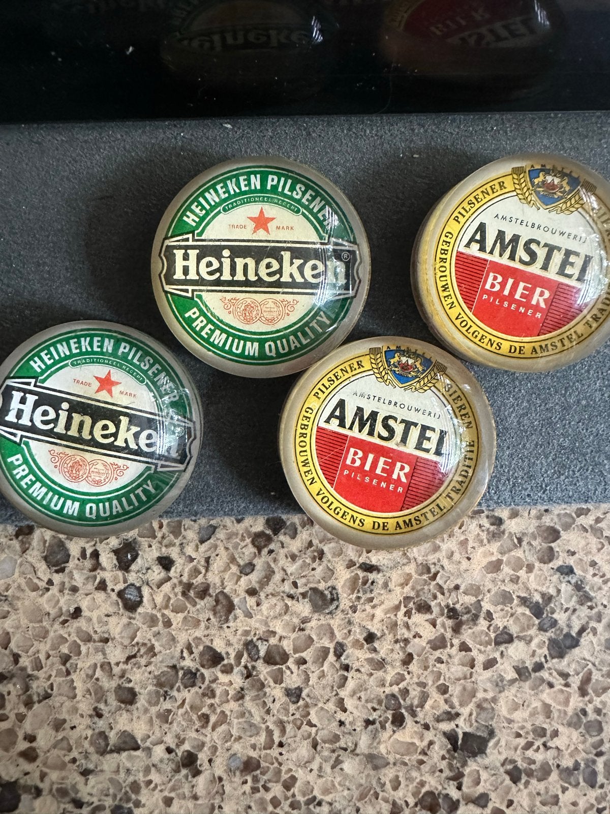 Set van 4 Heineken en Amstel bier tapkraan logo’s, Ophalen of Verzenden, Gebruikt, Overige typen, Heineken