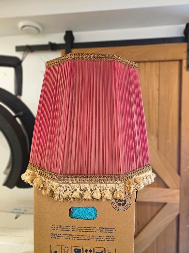 Grote Vintage Antieke Lampenkap - Roze met Kwastjes, Gebruikt, 25 tot 50 cm, Ophalen of Verzenden, Vintage, Antiek, Klassiek