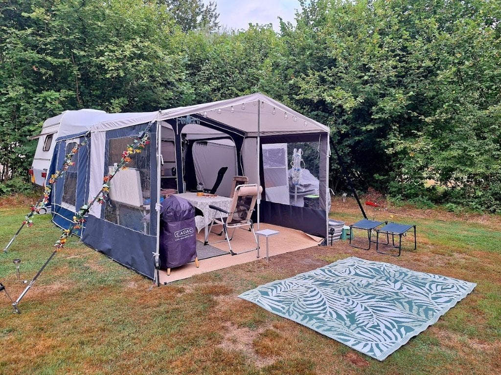 Kip 35 EK (1994), klus aan voorzijde /opknapper/vocht, Caravans en Kamperen, Luifel, Kip, Particulier, Overige