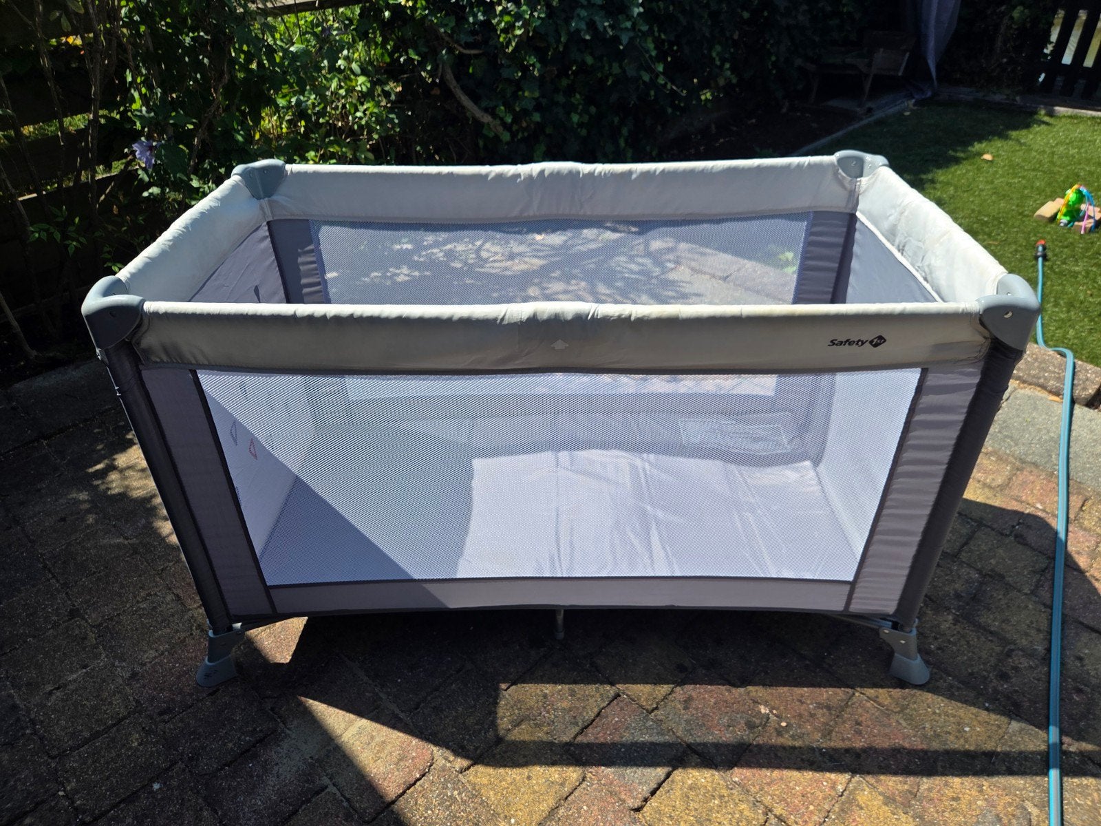 Campingbed Safety 1st inclusief reistas, matras en molton, Ophalen, Zo goed als nieuw, Matras