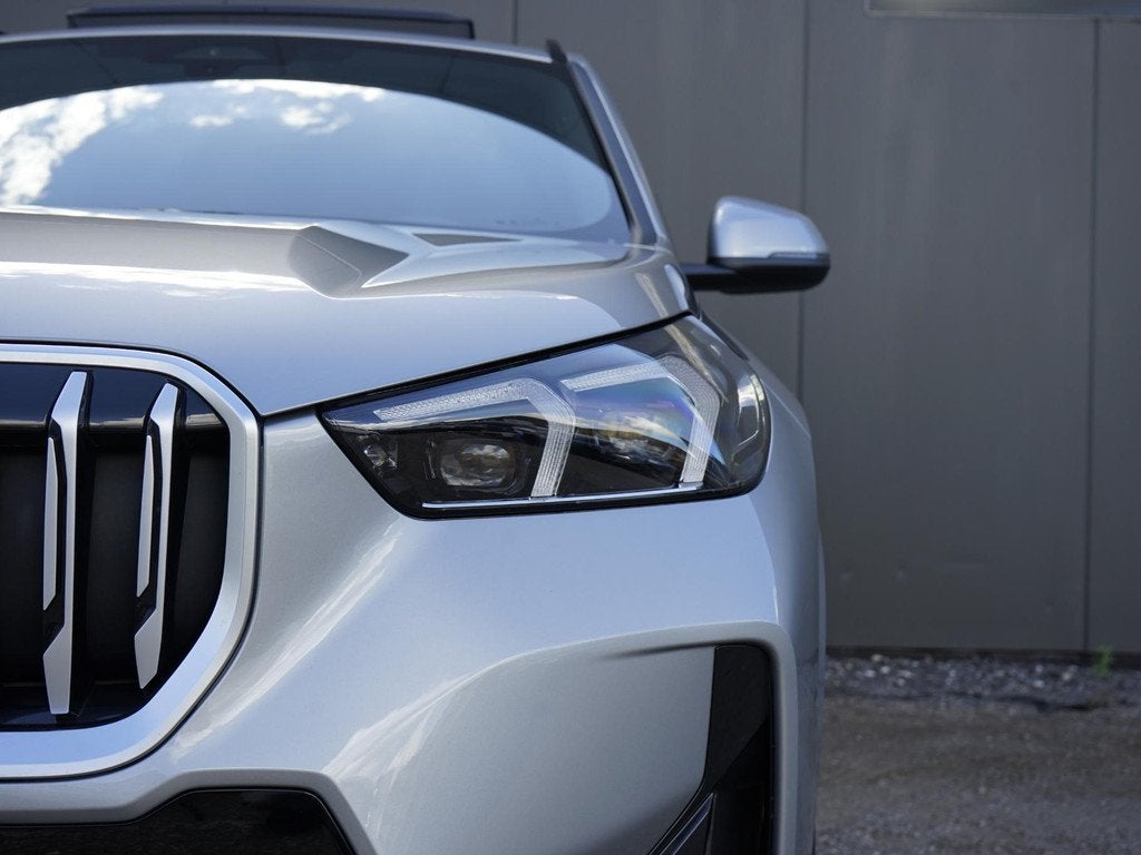BMW X1 xDrive25e M-Sport Dealeronderh / Shadowline / Panoram, Stof, Gebruikt, 16 kWh, Bedrijf