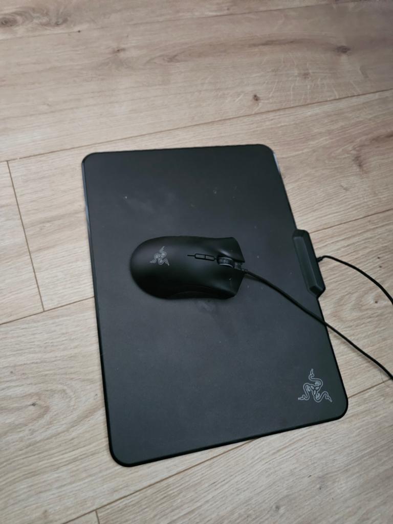 Razer DeathAdder Elite Gaming Muis & Firefly Muismat, Ophalen, Rechtshandig, Muis, Gebruikt