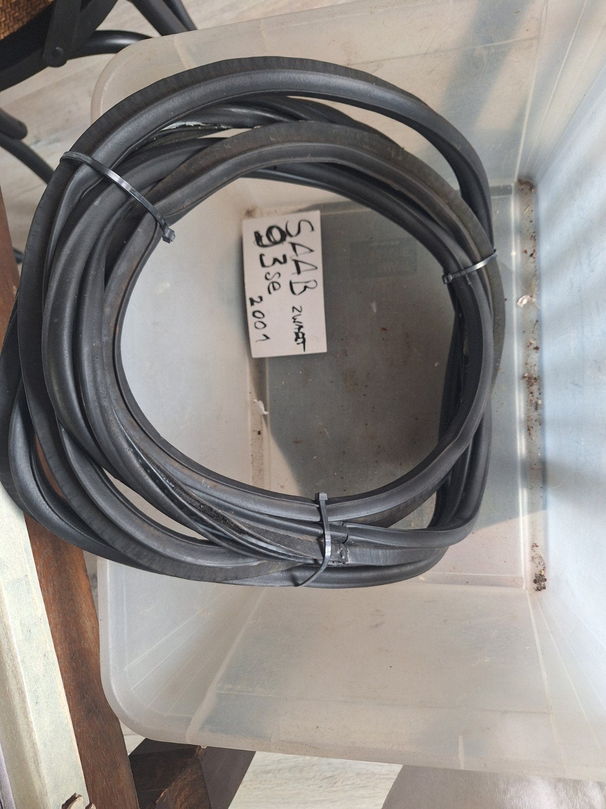 SAAB 93 2001 Achterklep afdichtingsrubber
Komen van een 2.0, Ophalen of Verzenden
