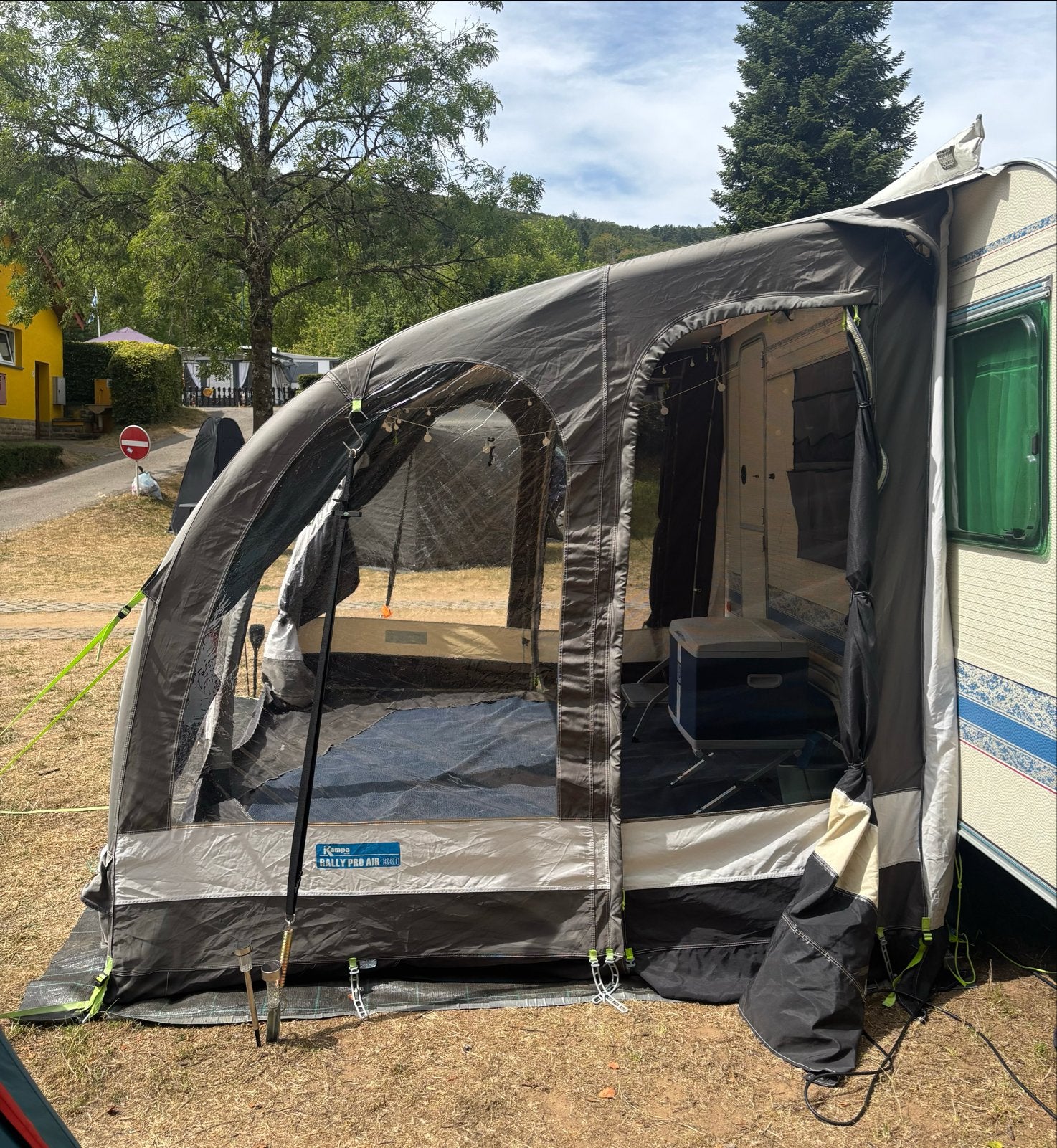 Kampa Rally Pro Air 330 voortent, Caravans en Kamperen, Ophalen, Gebruikt