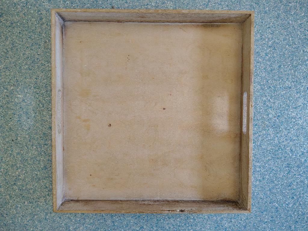 dienblad, Huis en Inrichting, Woonaccessoires | Dienbladen, Ophalen, Zo goed als nieuw, Vierkant, Hout