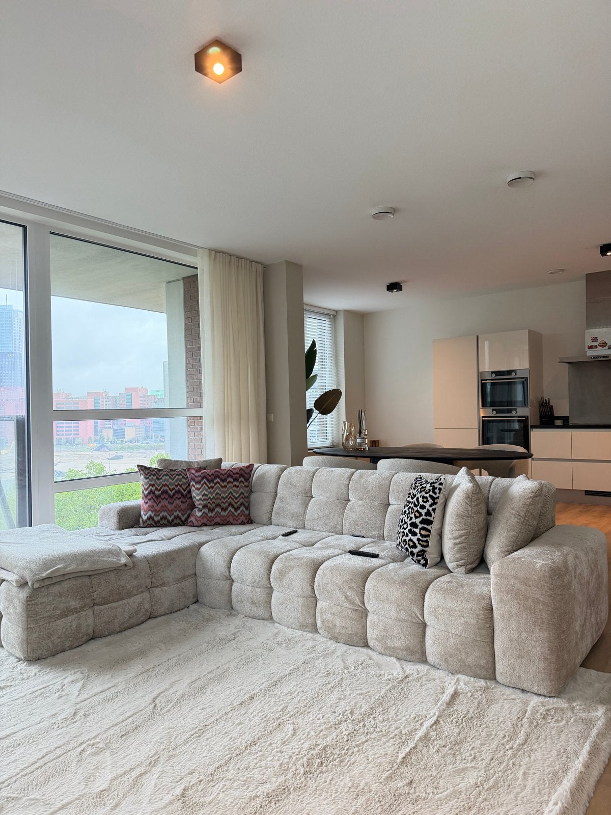 Luxe Velvet Teddy Loungebank (200x300cm), 250 tot 300 cm, Hoekbank, Ophalen of Verzenden, Zo goed als nieuw