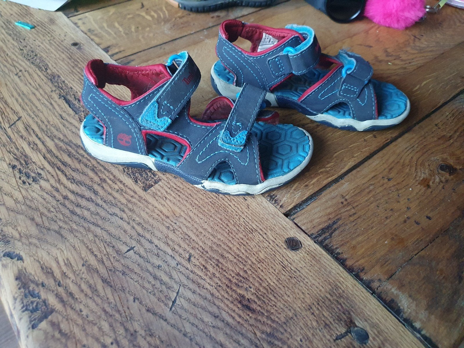 Timberland sandalen slippers maat 26, Kinderen en Baby's, Speelgoed | Buiten | Rolschaatsen, Ophalen of Verzenden