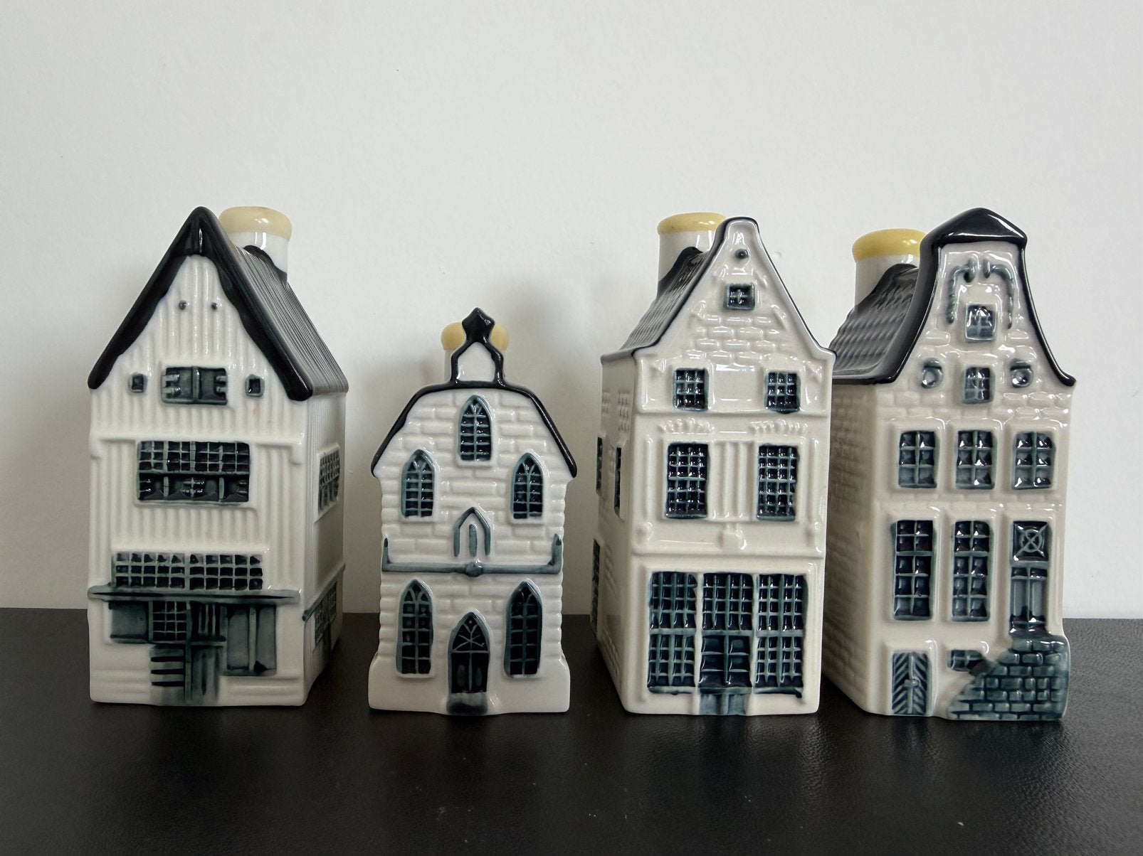 KLM Business Class huisjes 6, 7, 8, 9, Verzamelen, Ophalen of Verzenden, Nieuw, 1 t/m 20, Gevuld