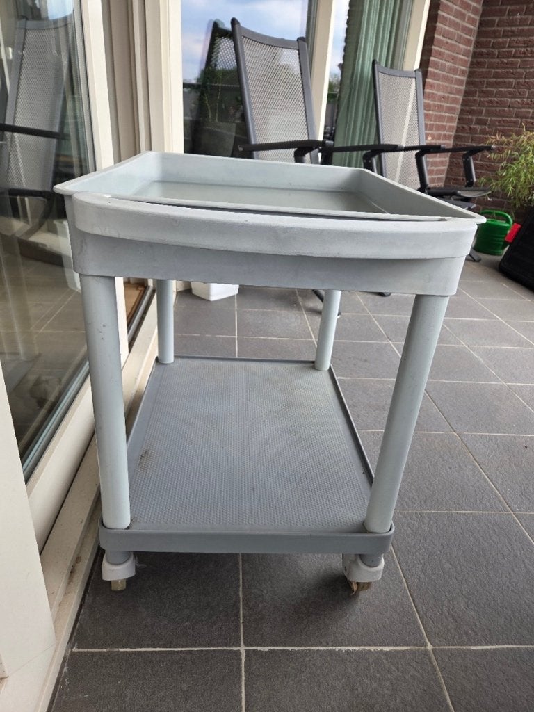 zand- en water tafel op wieltjes, Ophalen, Gebruikt