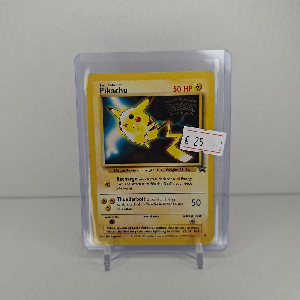 Pikachu Pokémon kaart - The First Movie editie. WB Stamp, Ophalen, Gebruikt, Losse kaart