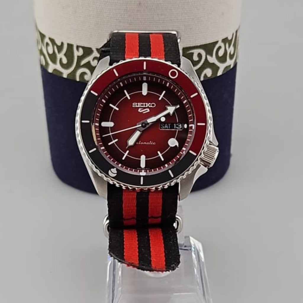 Seiko Herenhorloge 4R36-06K0 Automatic Met Datum, Seiko, Gebruikt, Support@seiko.com, 5-11, Akasaka 2-chome
Minato-ku, Tokyo 107-0052
Japan