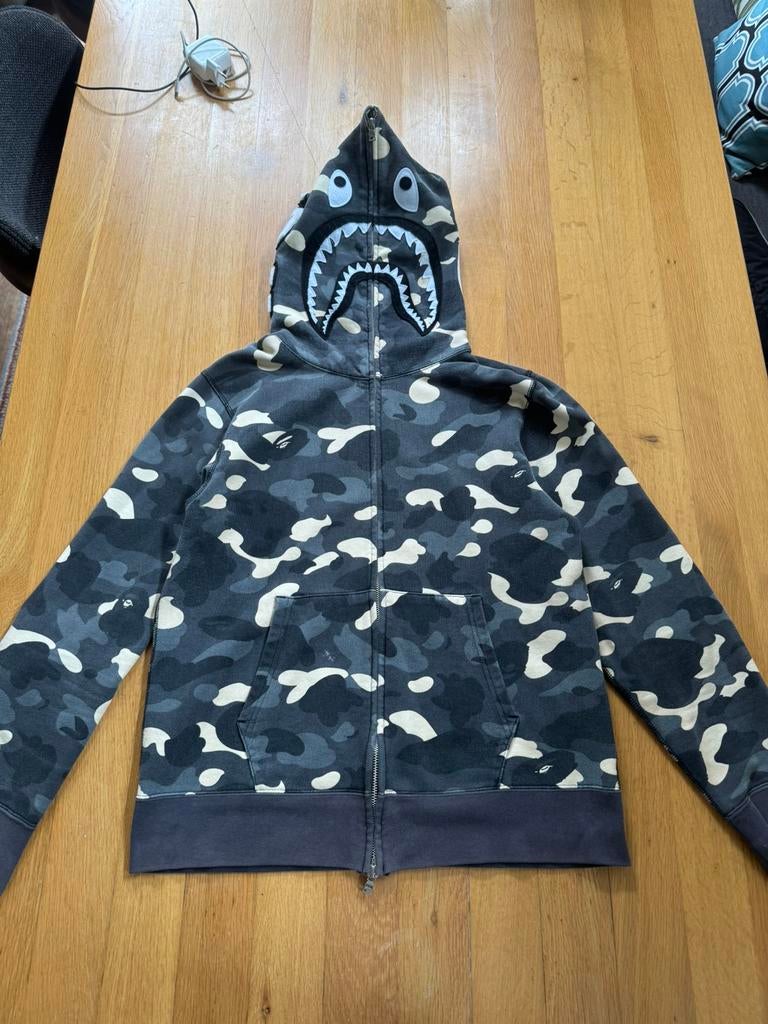 Authentieke BAPE City Camo Shark WGM Full-Zip Hoodie, Ophalen of Verzenden, Zo goed als nieuw, Maat 48/50 (M), Zwart