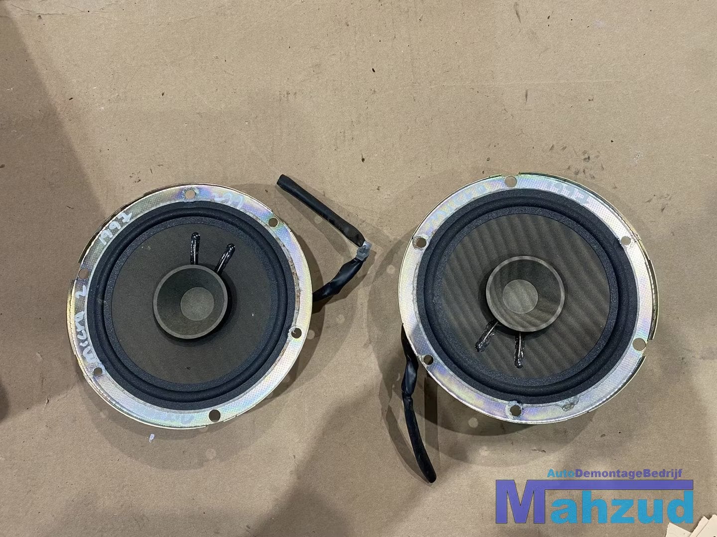 NISSAN MICRA 2 K11 Links rechts voor speaker box 1992-2002, Takashima 1-chome 1-1
220-8686  Yokohama, Ophalen of Verzenden, NISSAN_SR@mail.nissan.co.jp