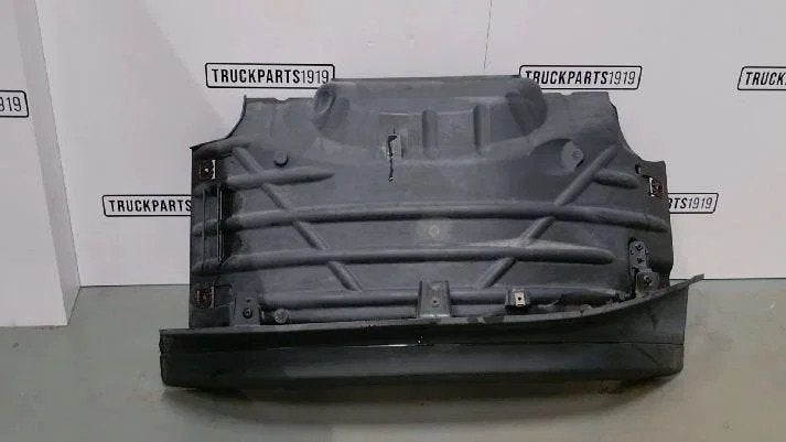 Scania Body & Chassis Parts Spatbord voor Re. boven Scania, Ophalen, Gebruikt, Scania, Carrosserie en Plaatwerk