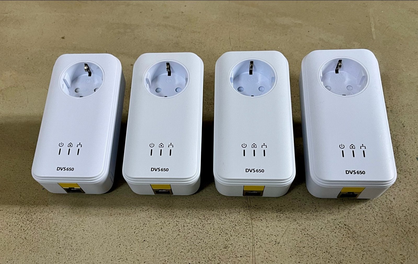Devolo / KPN DVS 650 Powerline Adapters (4 stuks), Computers en Software, Powerlines, Gebruikt, Ophalen of Verzenden