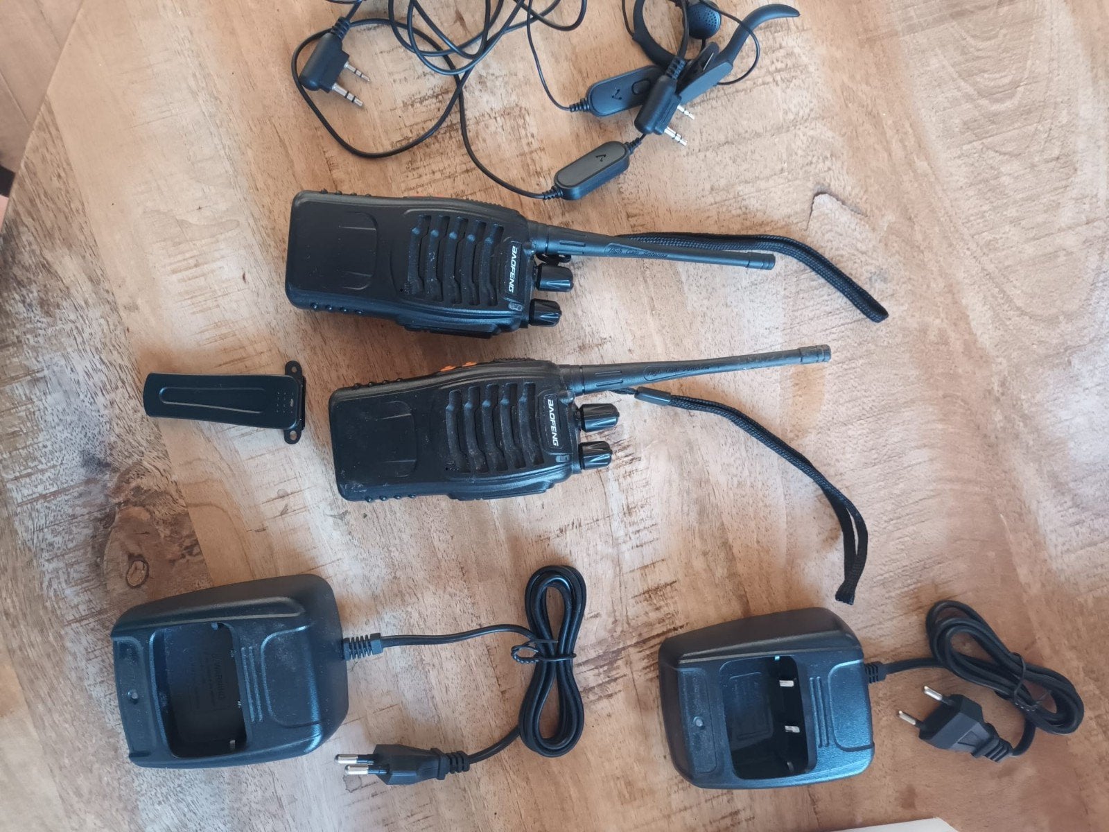 Baofeng Walkie Talkie Set - 2 stuks met accessoires, Telecommunicatie, Ophalen