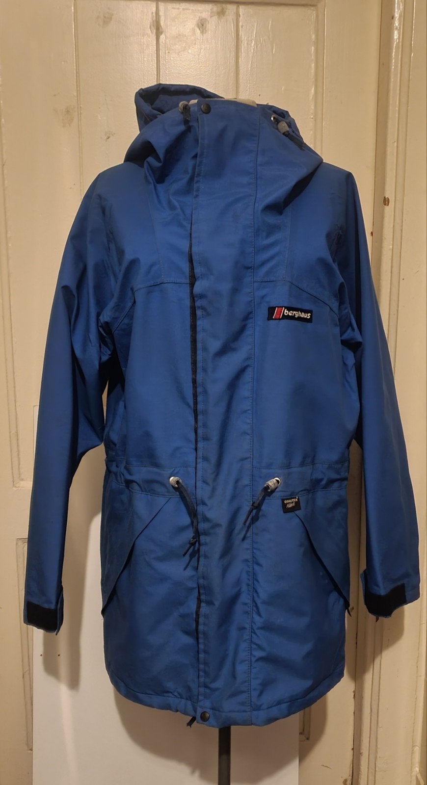Berghaus Gore-Tex Jas - Blauw - Maat M, Maat 38/40 (M), Blauw, Ophalen of Verzenden, Zo goed als nieuw