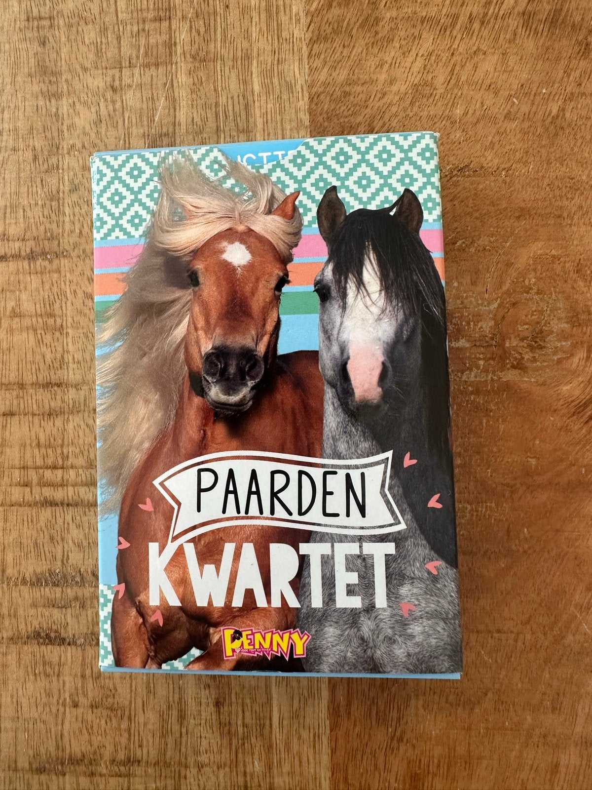 Paarden Kwartet - Leuk kaartspel voor paardenliefhebbers, Ophalen of Verzenden, Zo goed als nieuw, Kwartet(ten)