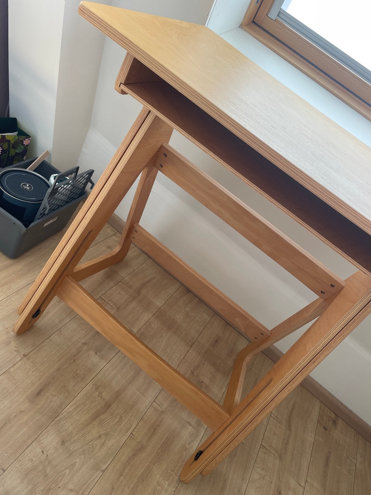Design Jaswig sta bureau - verstelbaar, Ophalen, Zo goed als nieuw