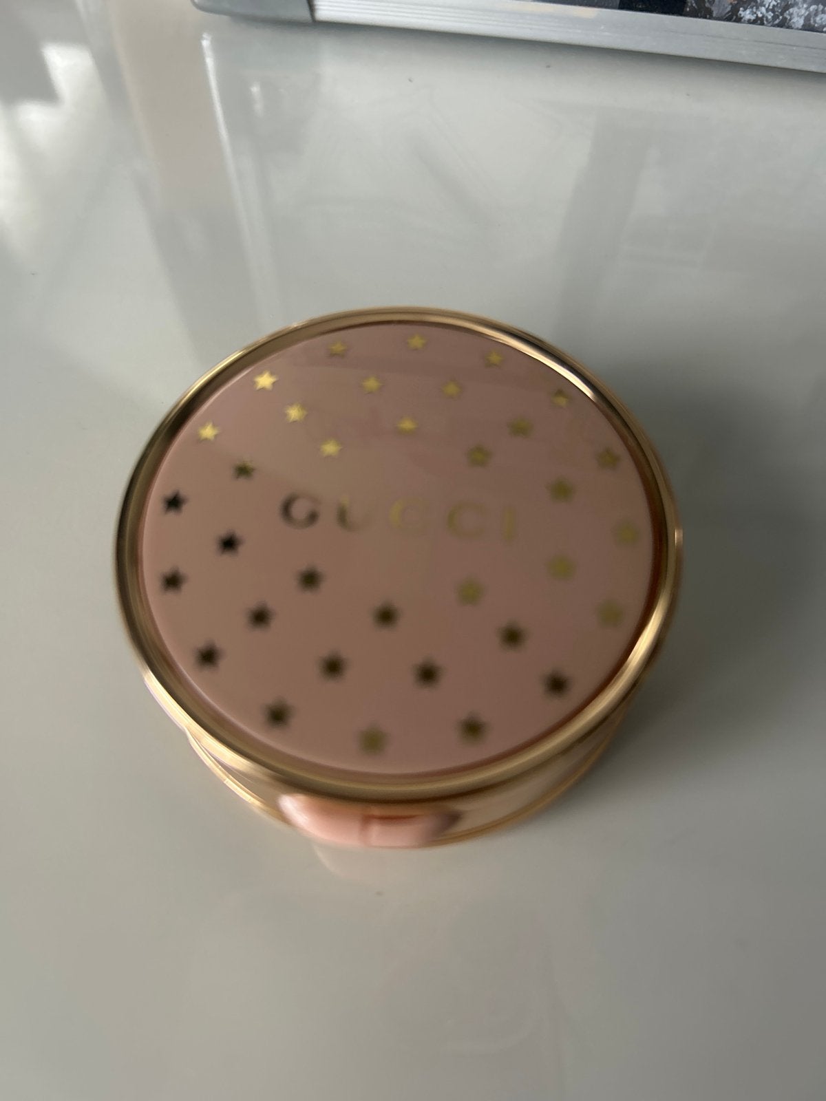 Gucci Blush 05 Rosy Beige - Luminous Matte, Wangen, Beige, Ophalen of Verzenden, Zo goed als nieuw