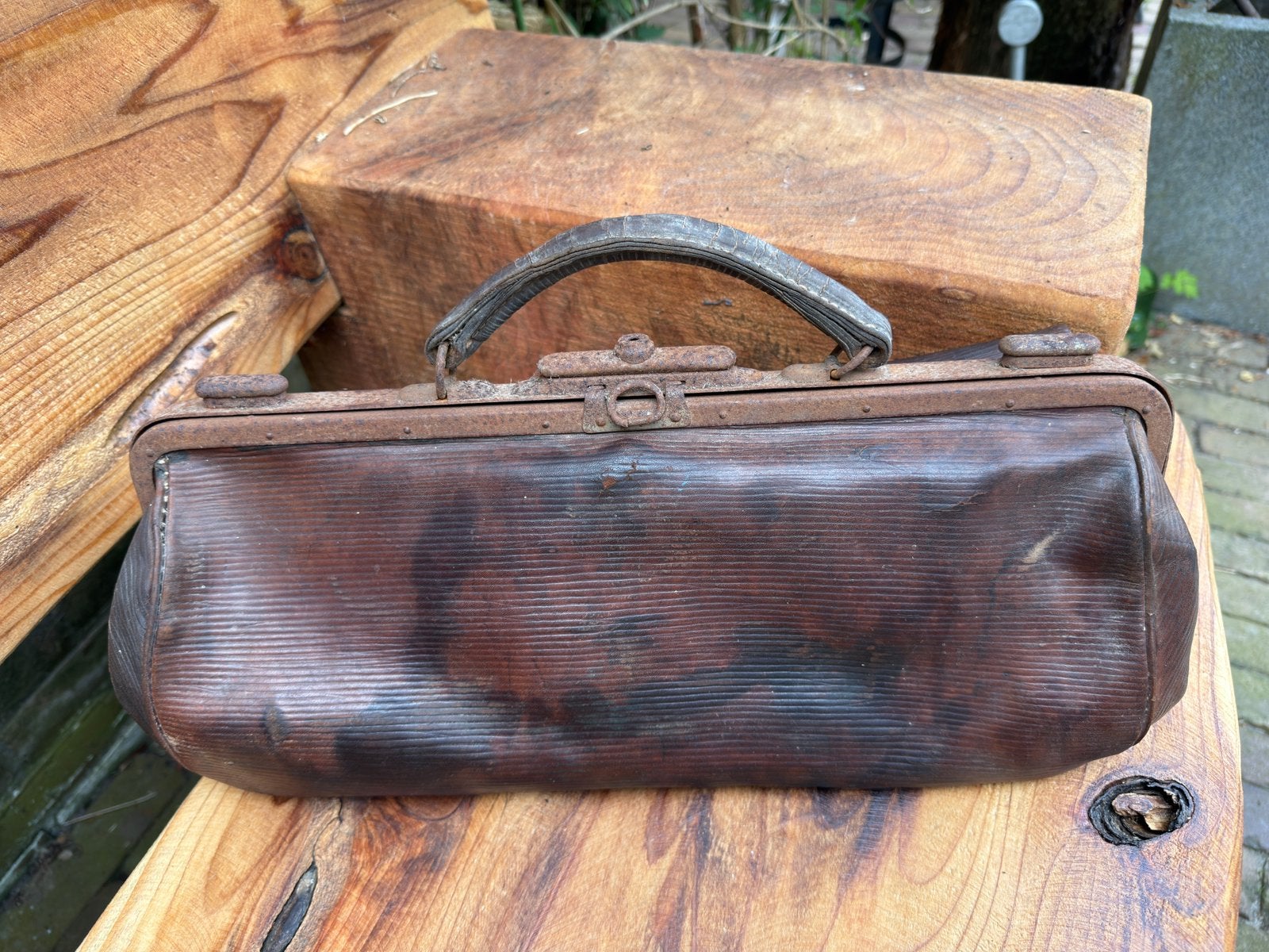Vintage dokterstas / artsentas oud bruin leer, Ophalen, Gebruikt, Leer