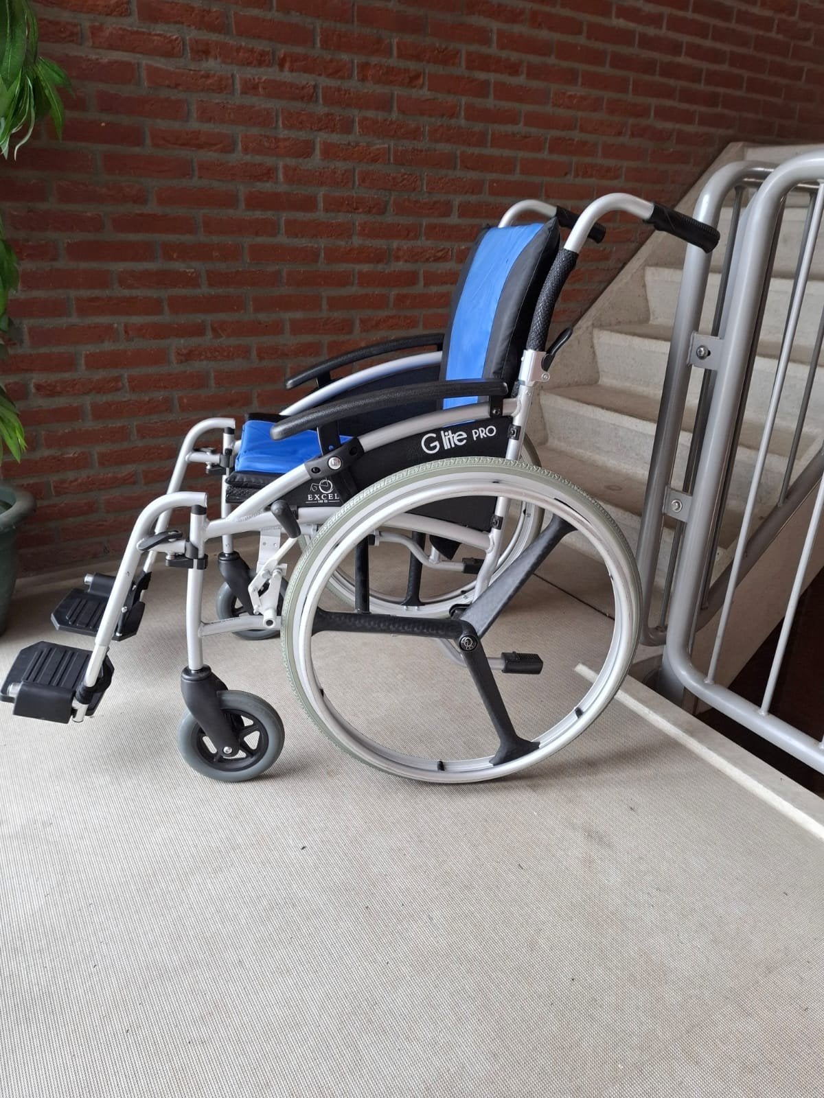 Rolstoel G-Lite Pro grootwiel, Diversen, Rolstoelen, Zo goed als nieuw, Duwrolstoel, Inklapbaar, Ophalen