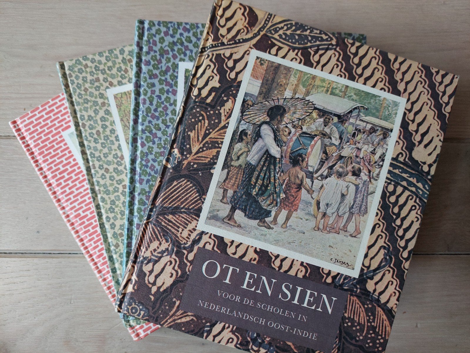Ot en Sien boekenreeks - 4 boeken, Ophalen of Verzenden, Zo goed als nieuw, Jan Ligthart en H. Scheepstra, Fictie algemeen