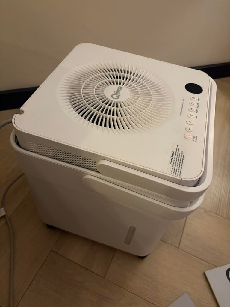 Qlima D720 Cube Ontvochtiger - Zo goed als nieuw, Ophalen of Verzenden, Zo goed als nieuw, Luchtontvochter