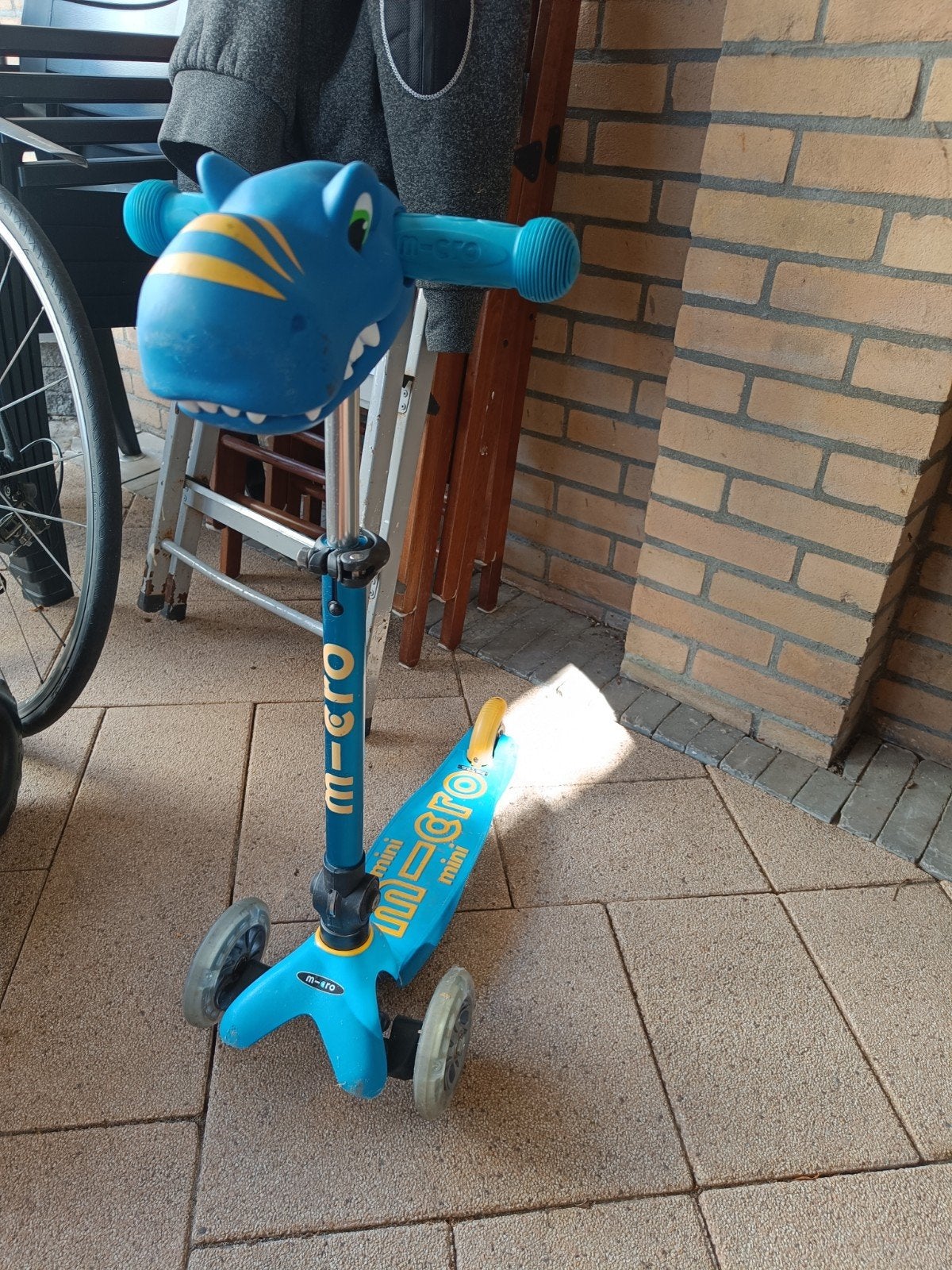 Micro Mini Step (wieltjes met Ledverlichting) met Dinosaurus, Ophalen, Gebruikt, Gewone step, Micro