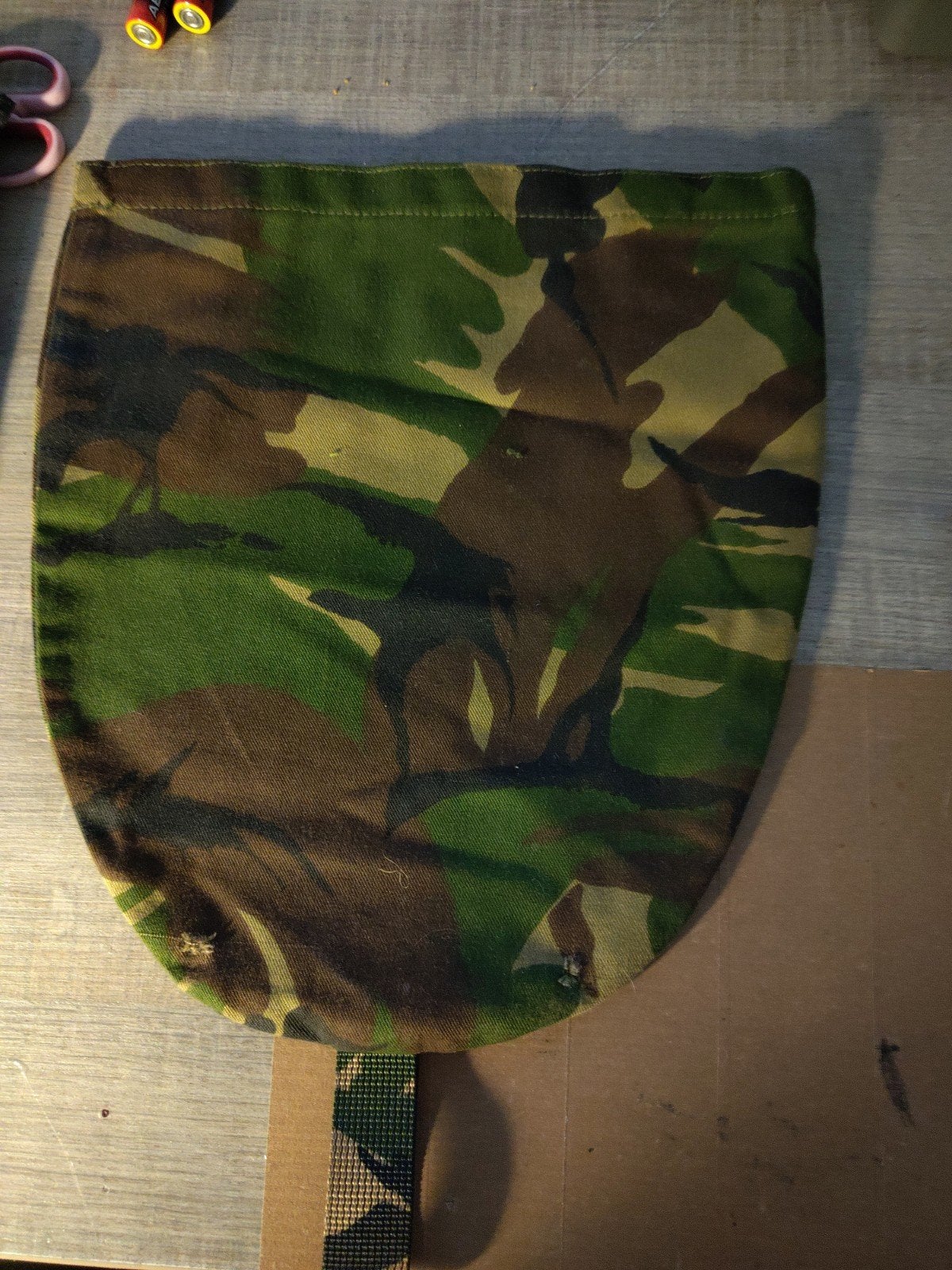 Hoes voor kruisbescherming landmacht, Ophalen of Verzenden, Landmacht, Nederland