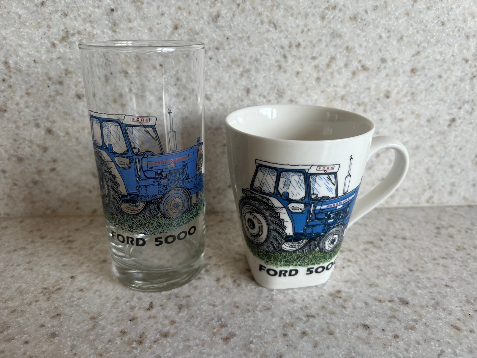 Set beker aardewerk en glas Ford 5000 trekker nieuw, Verzamelen, Verzenden, Nieuw, Overige typen