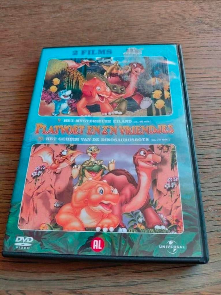 Platvoet En Zijn Vriendjes 2 films dvd box. Deel 5 en 6., Cd's en Dvd's, Dvd's | Tekenfilms en Animatie, Zo goed als nieuw, Europees