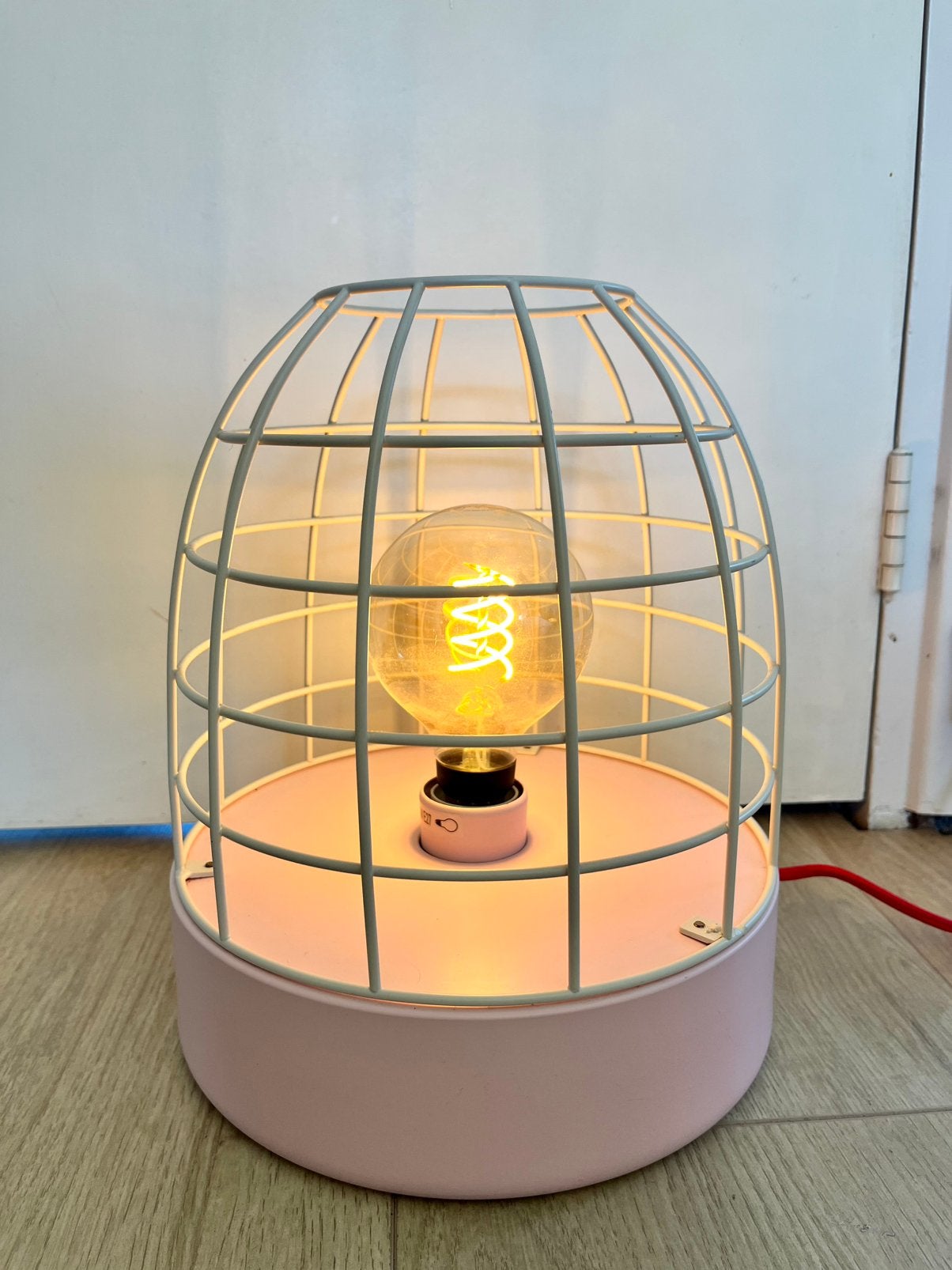 Kwantum WOWN x Zilverblauw tafellamp Anki roze (Limited Ed.), Huis en Inrichting, Overige merken, 30 cm, Zo goed als nieuw, Roze