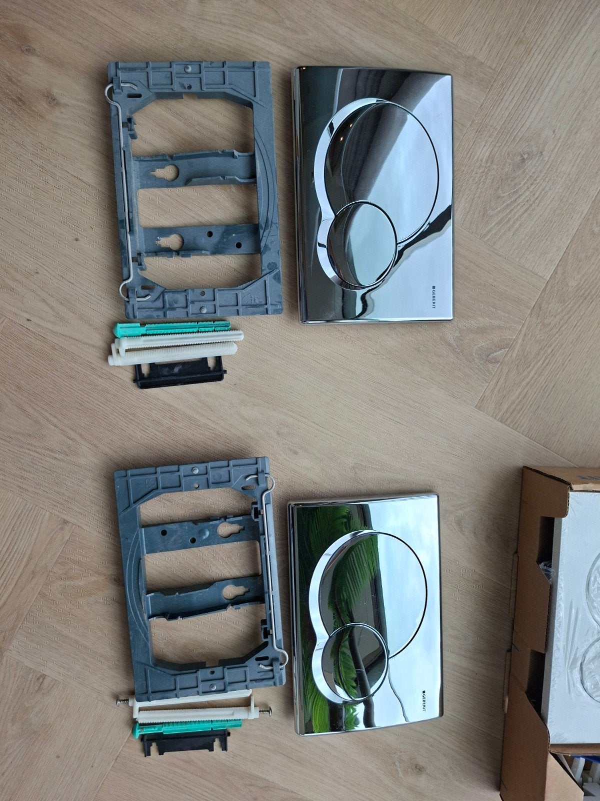 Geberit bedieningspaneel chroom glans 2x, Ophalen of Verzenden, Zo goed als nieuw, Chroom, Toilet