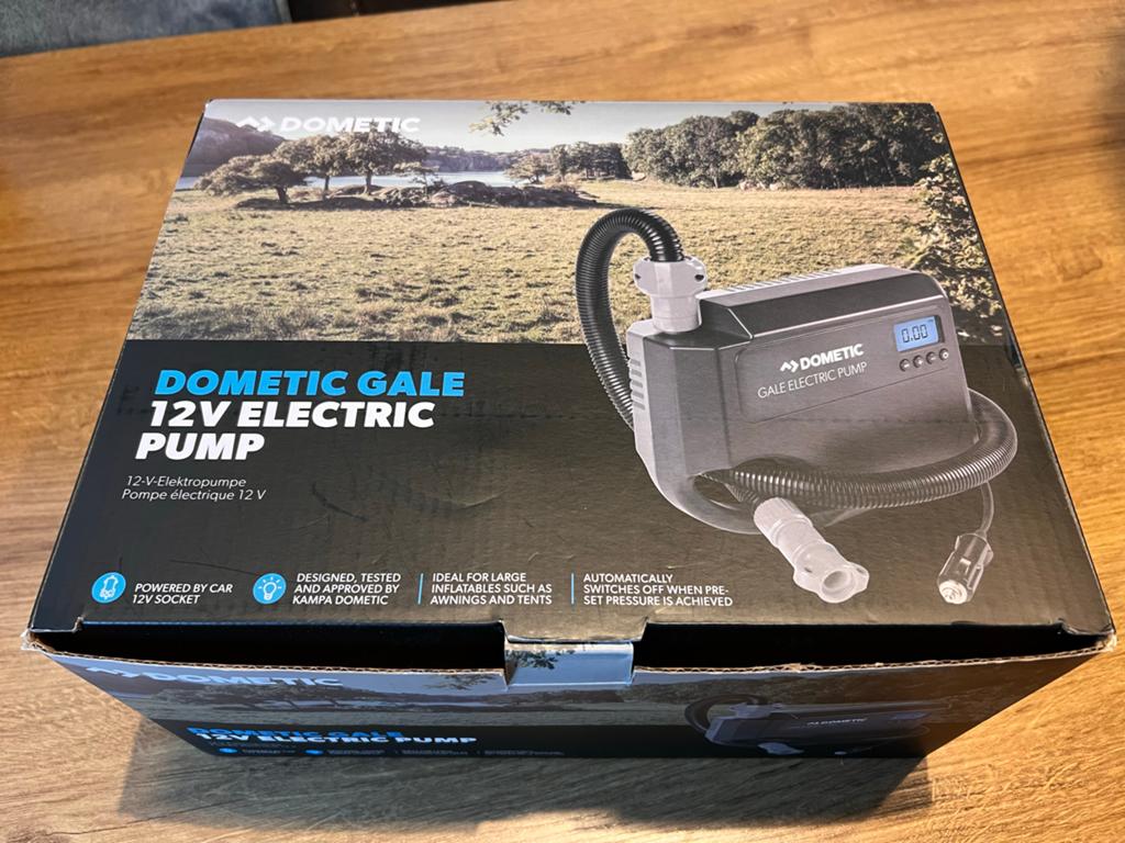 Nieuwe Dometic Gale 12V elektrische pomp, Caravans en Kamperen, Kampeeraccessoires, Ophalen of Verzenden, Nieuw