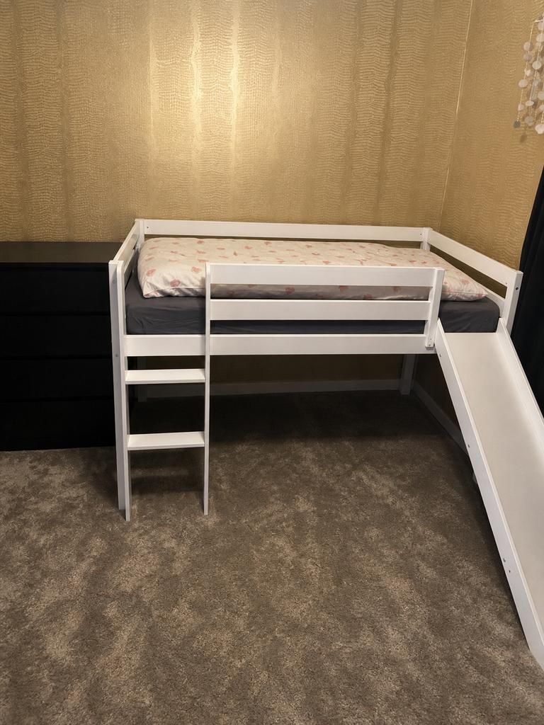 Half hoogslaper met glijbaan, Ophalen, Eenpersoons, Zo goed als nieuw, 90 cm