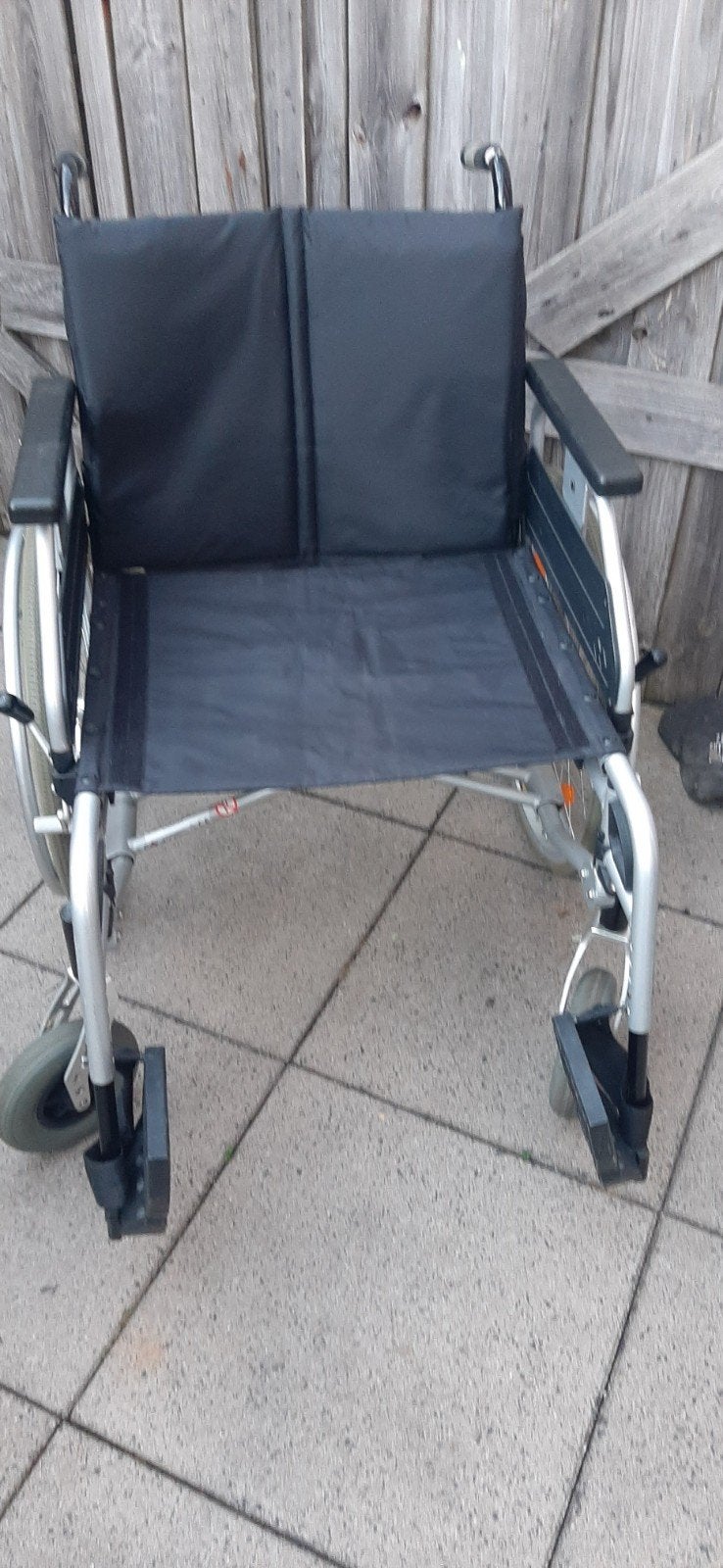 Xxl rolstoel, Ophalen