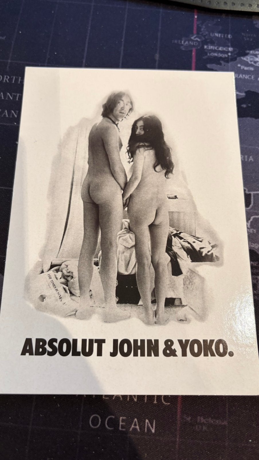 * Absolute John Lennon, Yoko Ono verzamelkaart Flower Power, Verzamelen, Muziek, Artiesten en Beroemdheden, Ophalen of Verzenden