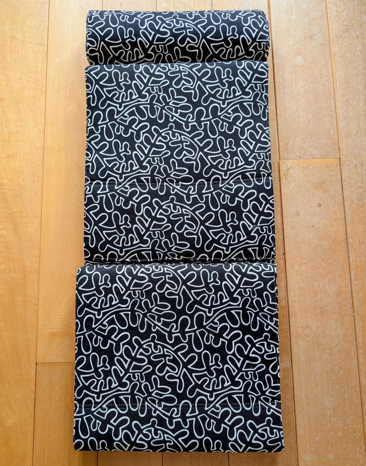 Unieke bekleding IKEA Poäng stoel - Keith Haring-stijl, Zwart, Ophalen of Verzenden, Zo goed als nieuw, Eén