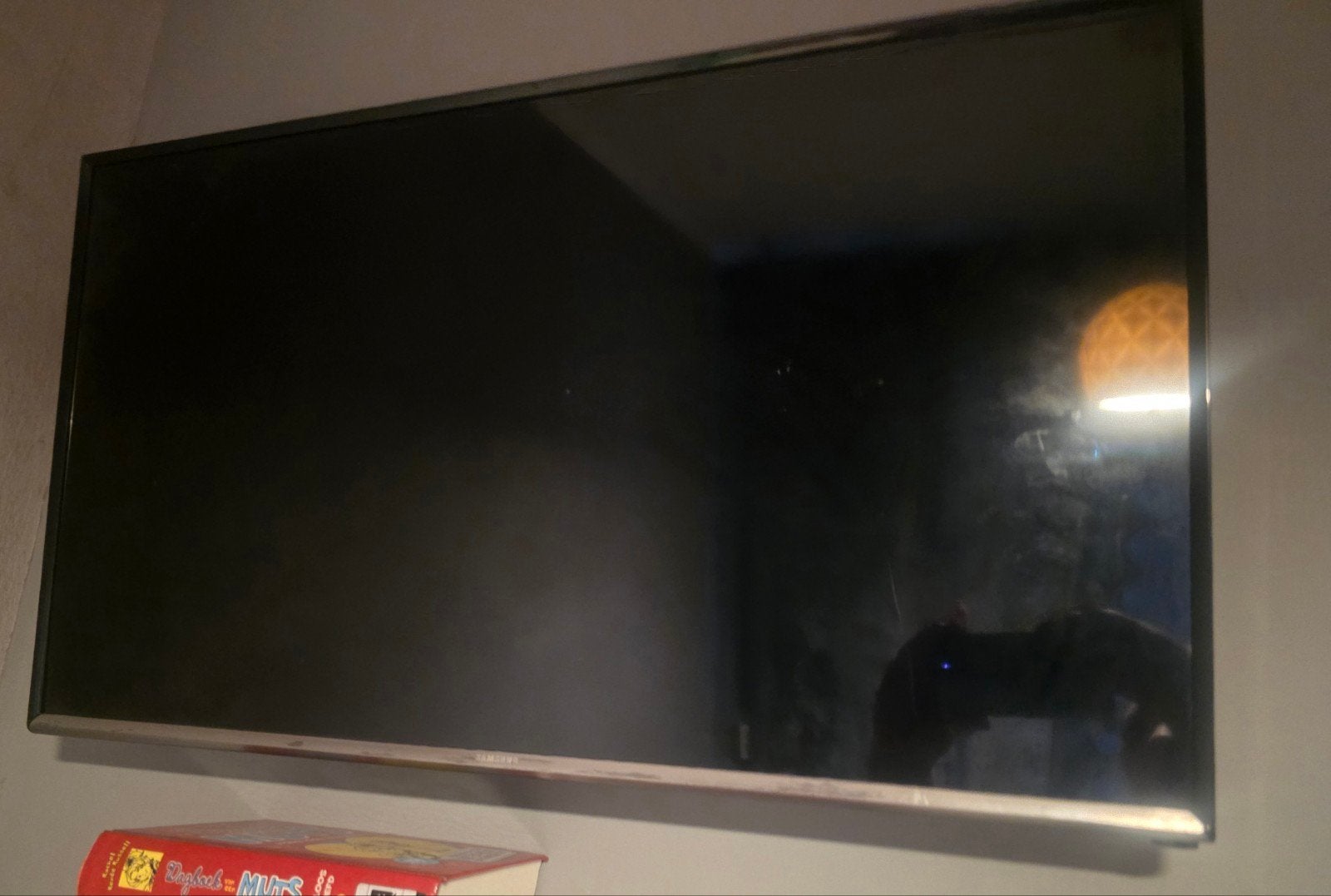 Samsung 32 inch Full HD LED TV (Model: LT32E310EW), Ophalen, LED, 50 Hz, 80 tot 100 cm