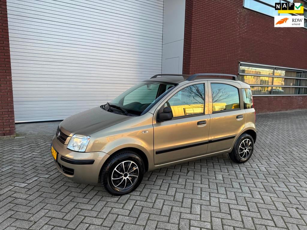 Fiat Panda 1.2 Automaat Airco Isofix Pdc Nap, Auto's, Fiat, Gebruikt, 1242 cc, 840 kg, Beige