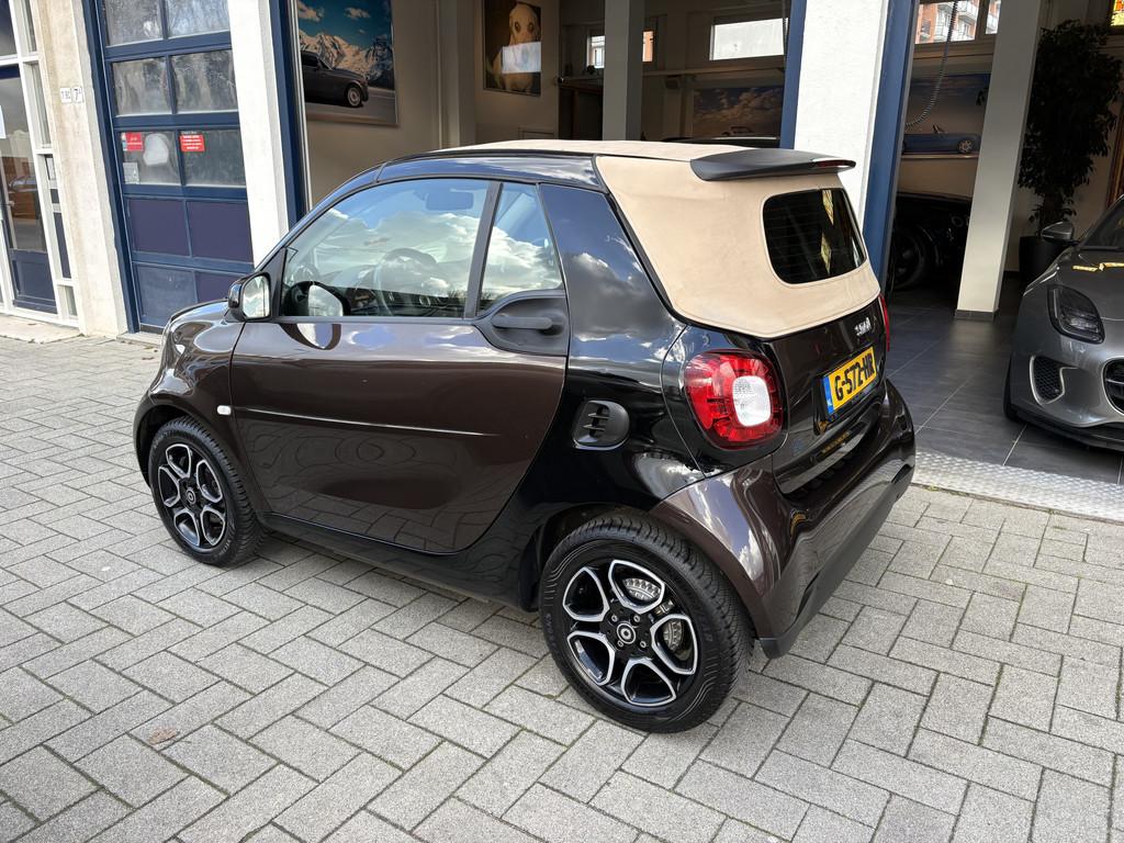 Smart Fortwo cabrio EQ Business Solution 18 kWh 1 EIGENAAR/N, Automaat, Achterwielaandrijving, Gebruikt, 82 pk