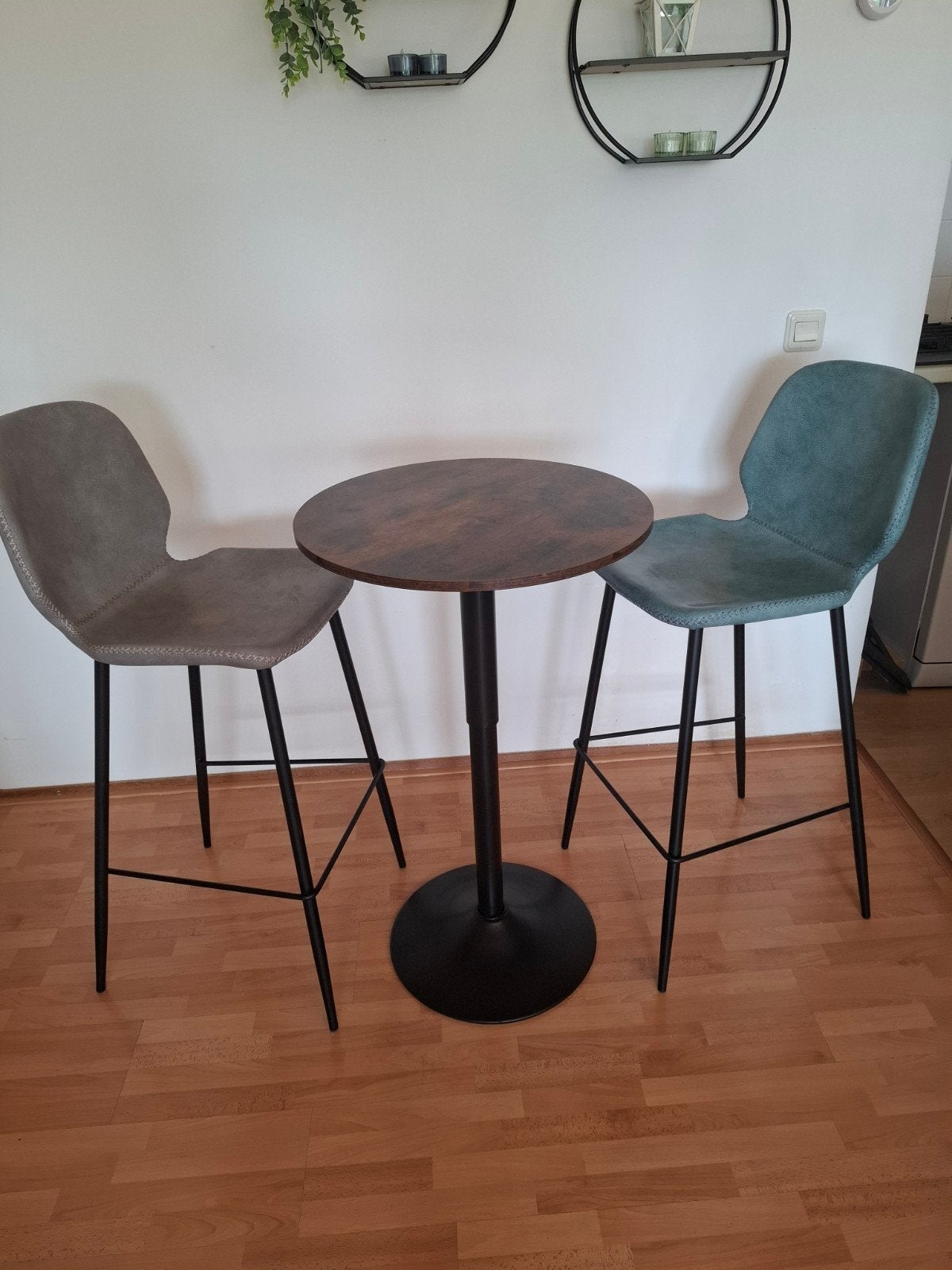 barkrukken + bar tafel- grijs en groen, Ophalen, Met voetsteun, Zo goed als nieuw, 90 cm of meer