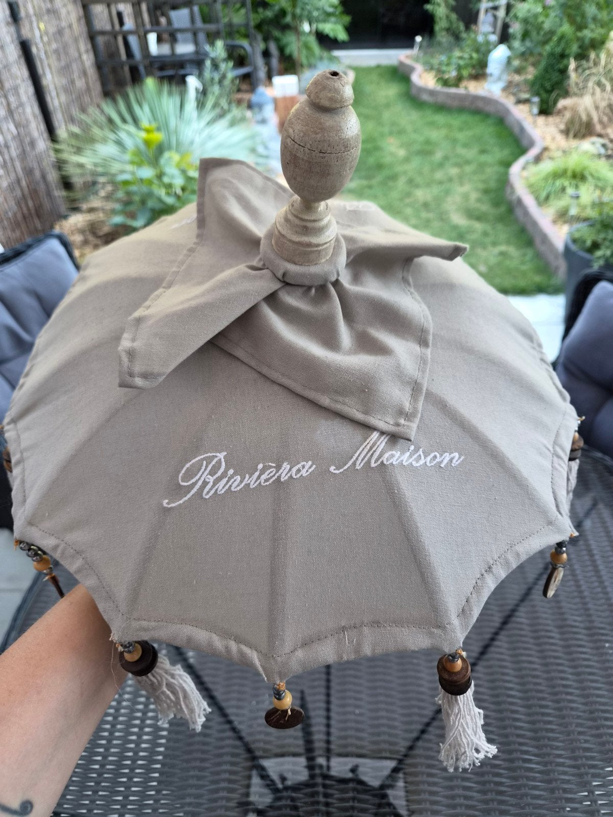 Riviera Maison parasolletje, Ophalen, Zo goed als nieuw, Minder dan 1 meter, Stokparasol